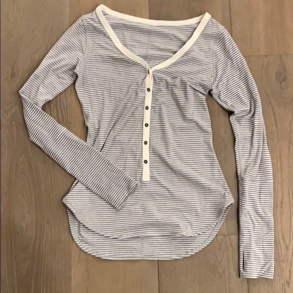 Long sleeve top